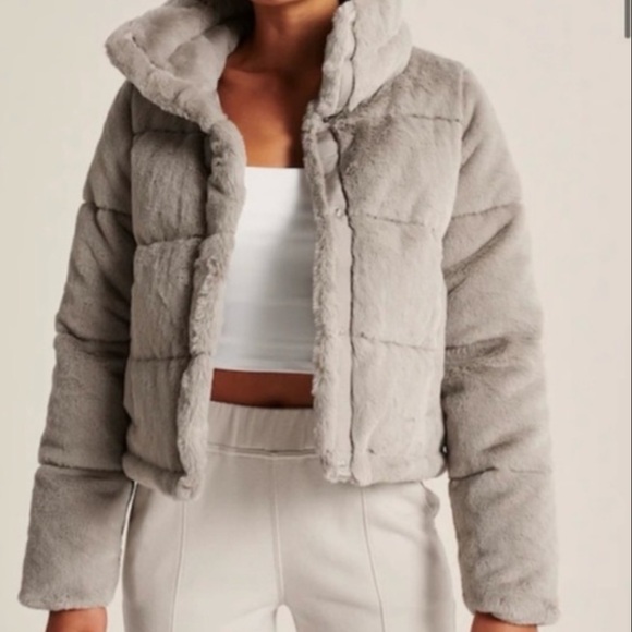 Abercrombie & Fitch Jackets & Blazers - Abercrombie & Fitch Soft Gray Faux Fur Mini Puffer Jacket